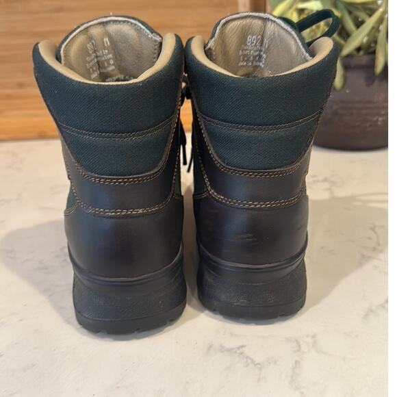 LL BEAN Cresta Air 8000 size  8 Gore-Tex Hiking Trail Boots Vibram Made Italy - Picture 5 of 9